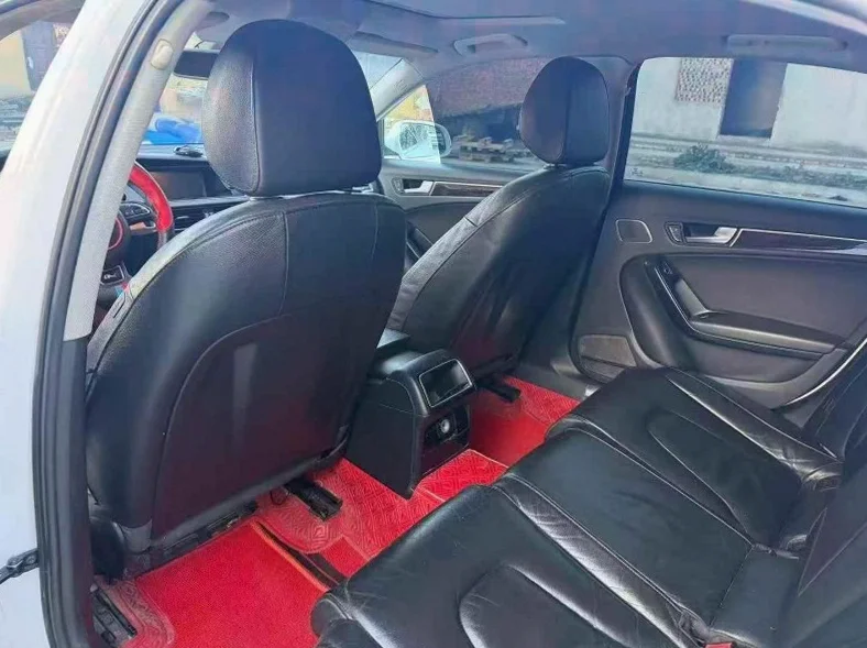 奥迪A4L 后面外观二