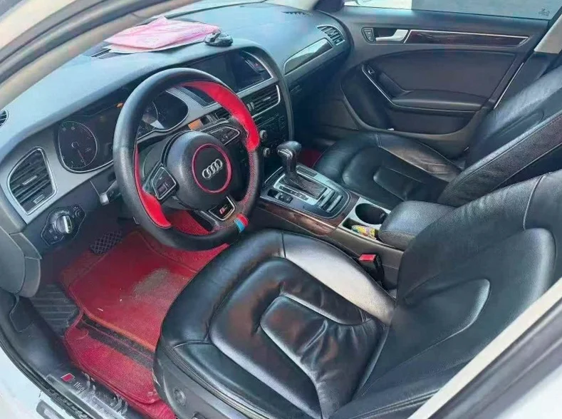 奥迪A4L 后面外观一