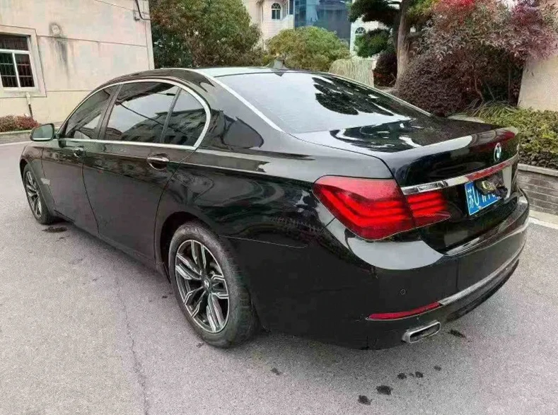 宝马7系 内饰后排