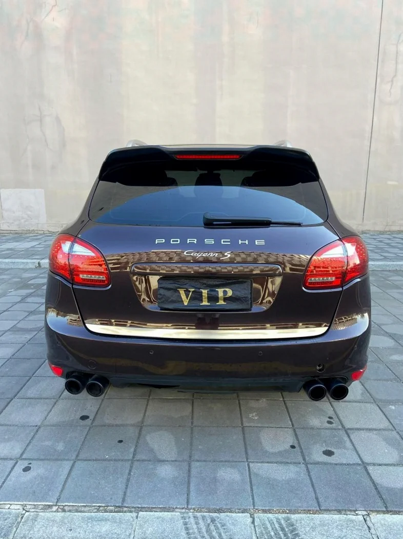 保时捷卡宴 内饰前排