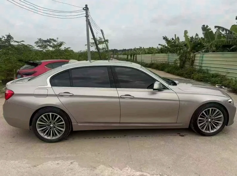 宝马5系 内饰后排