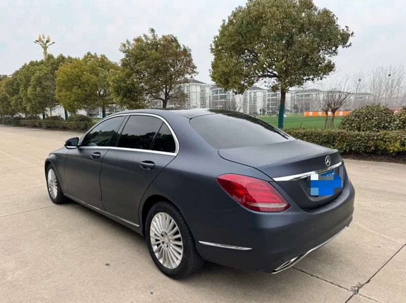 奔驰C 后面外观二