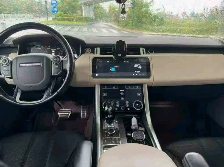 路虎揽胜运动 后面外观二