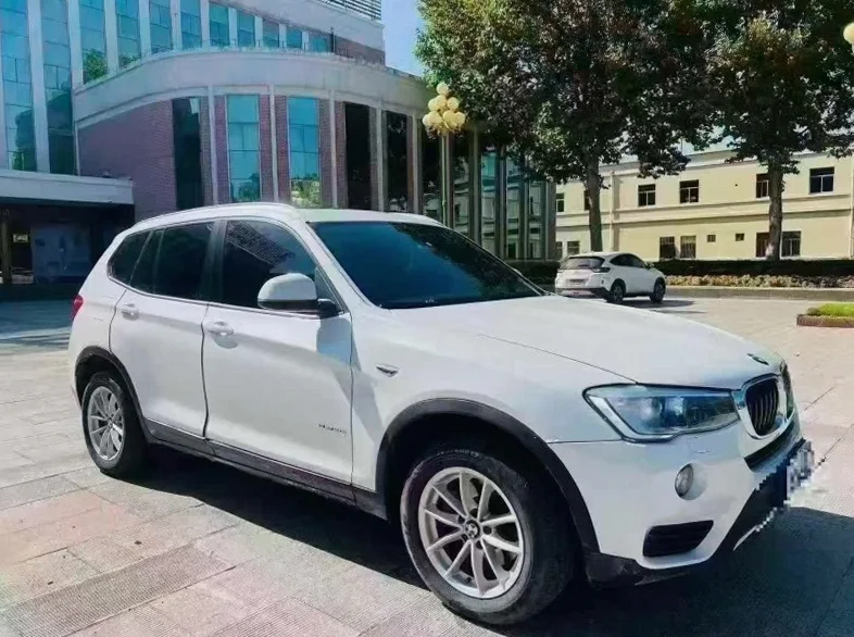 宝马X3 正面外观二