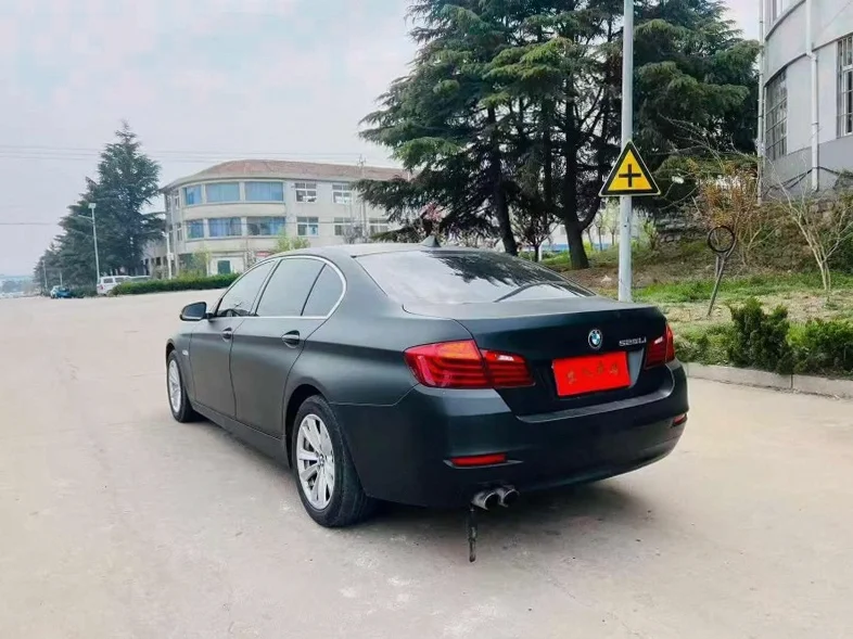 宝马5系 内饰后排