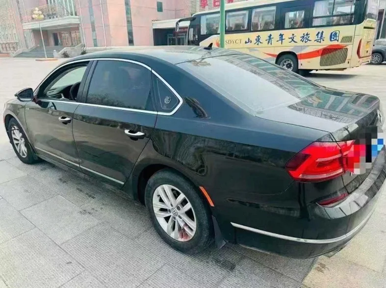 大众帕萨特 内饰前排