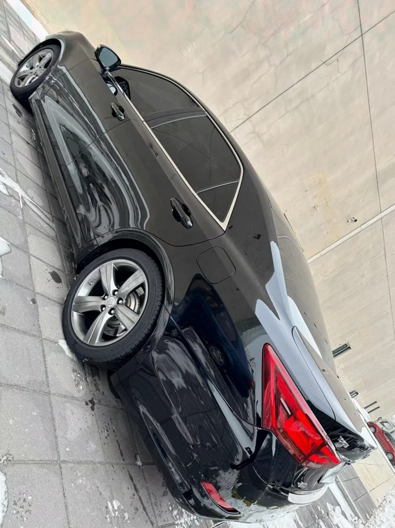 丰田皇冠 驾驶室