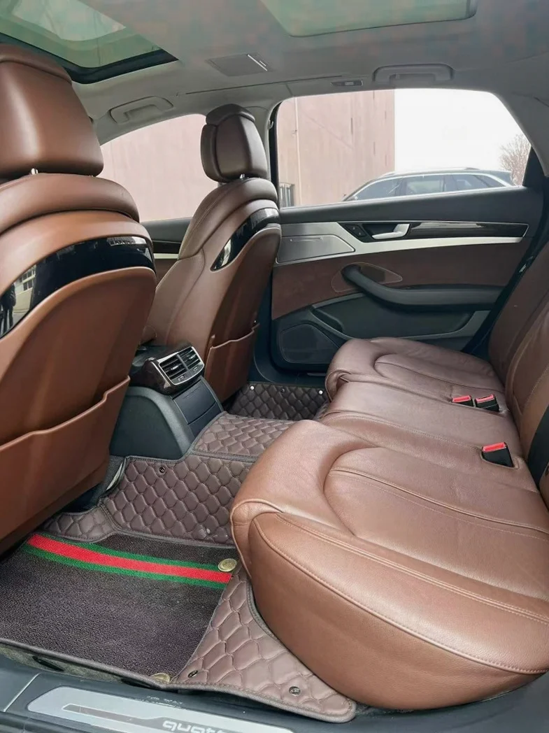 奥迪A8L 后面外观二