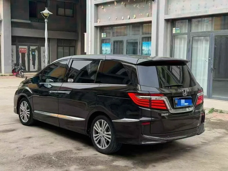 本田艾力绅 驾驶室