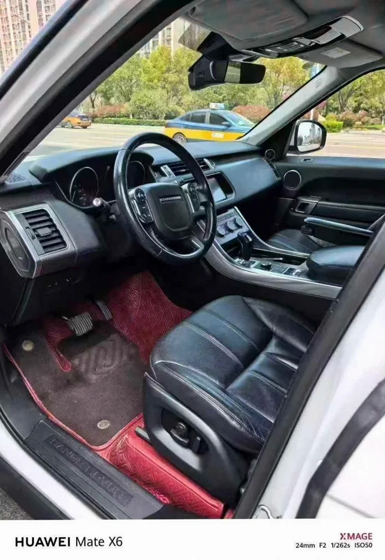 路虎揽胜运动 后面外观二