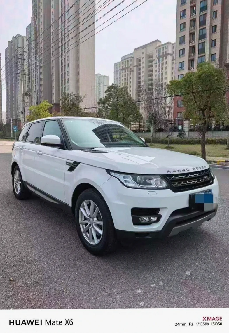 路虎揽胜运动 正面外观三