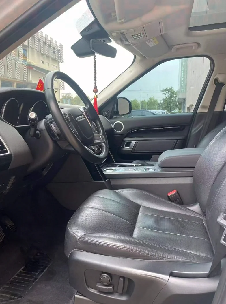 路虎发现 后面外观三