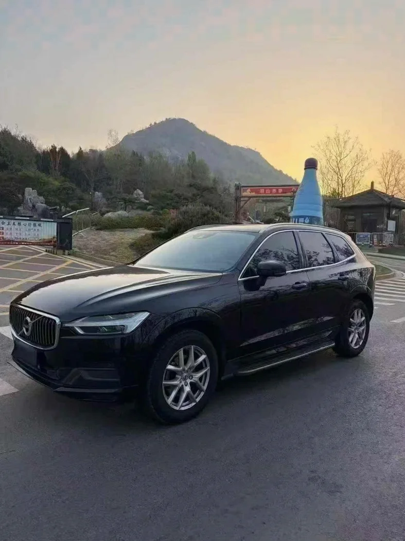 沃尔沃XC60 正面外观三