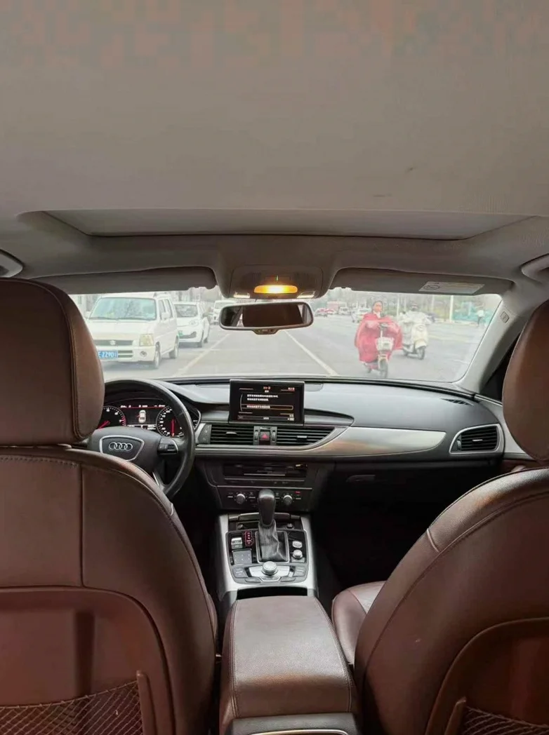 奥迪A6L 后面外观三