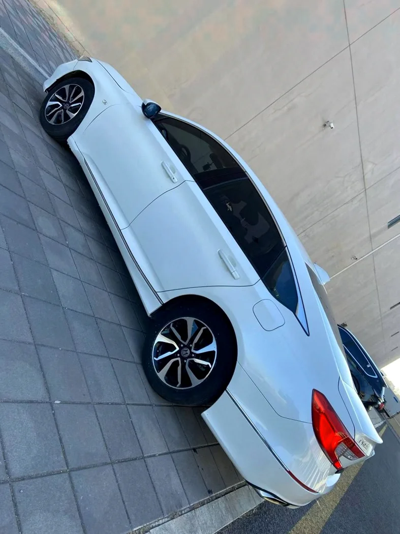 宝马5系 内饰后排