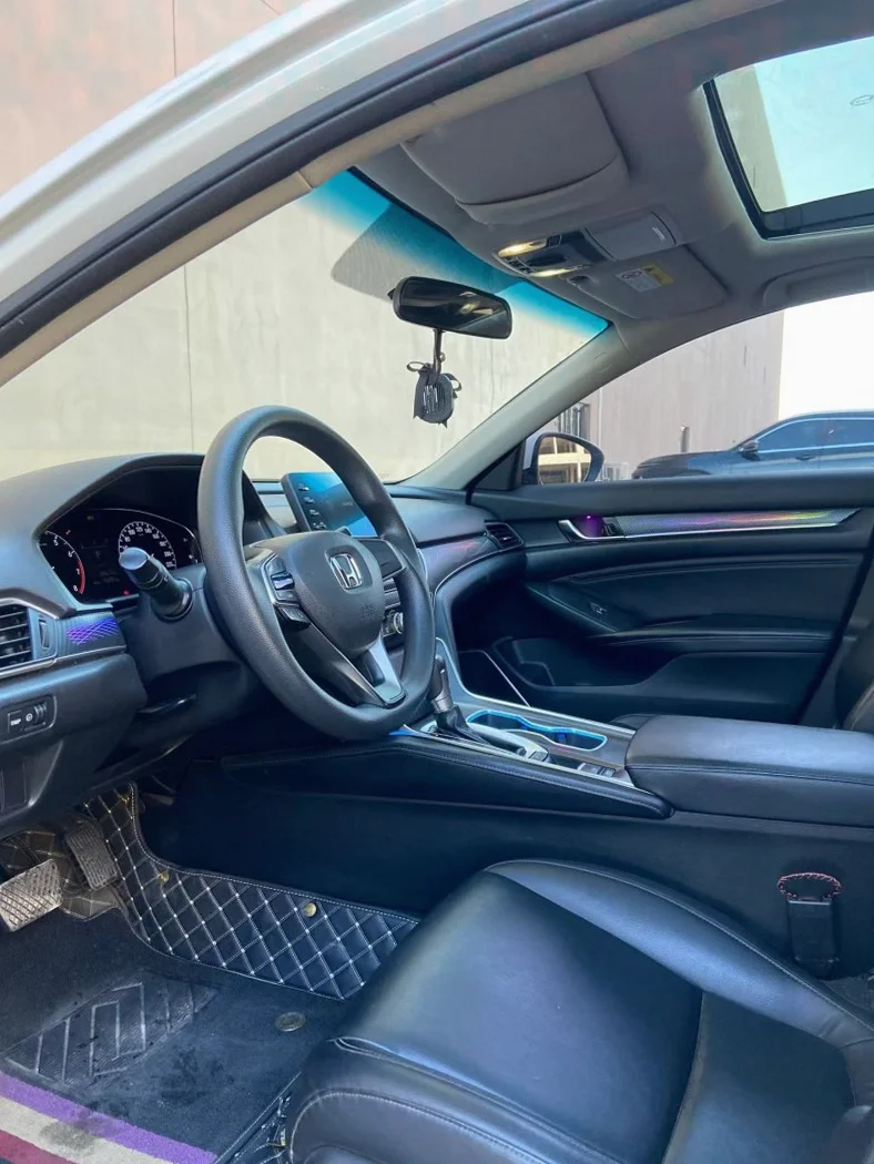 宝马5系 正面外观二