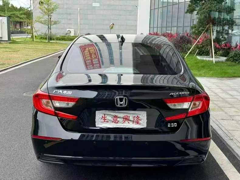 本田雅阁 驾驶室