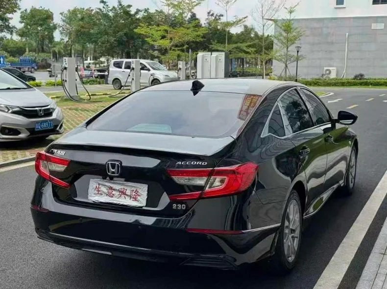 本田雅阁 内饰前排