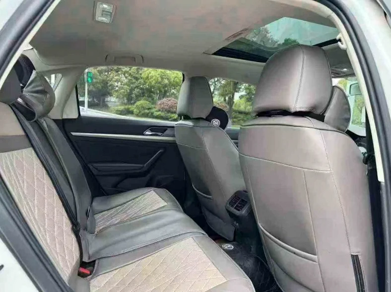 大众朗逸 内饰前排