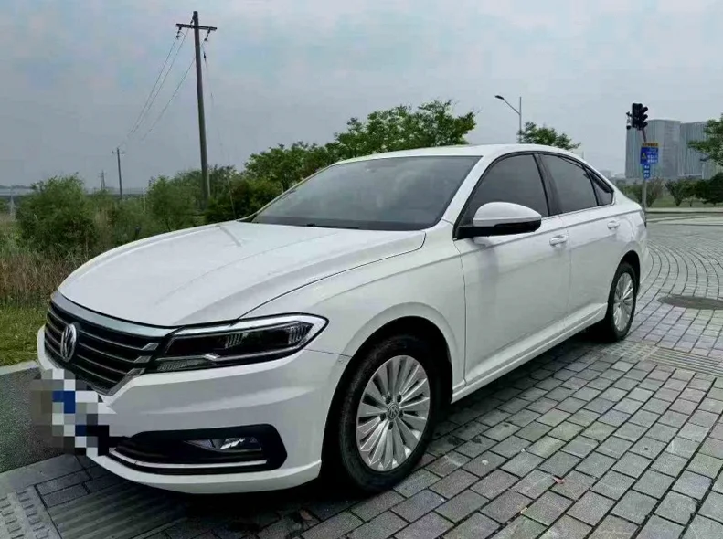 大众朗逸 正面外观二