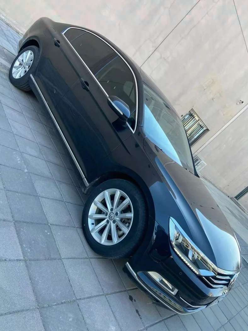 大众迈腾 正面外观二