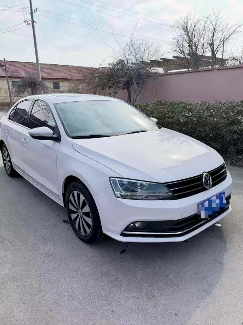 大众速腾 正面外观二