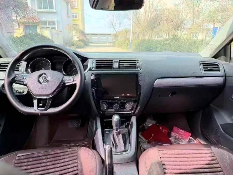 大众速腾 后面外观一