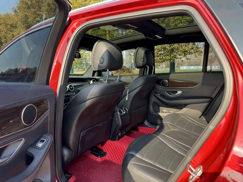 奔驰GLC 内饰前排