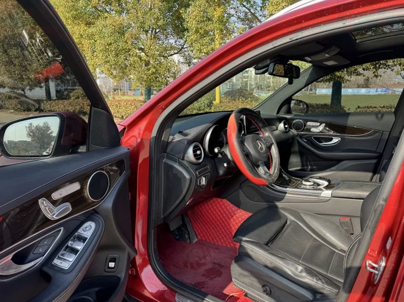 奔驰GLC 后面外观三