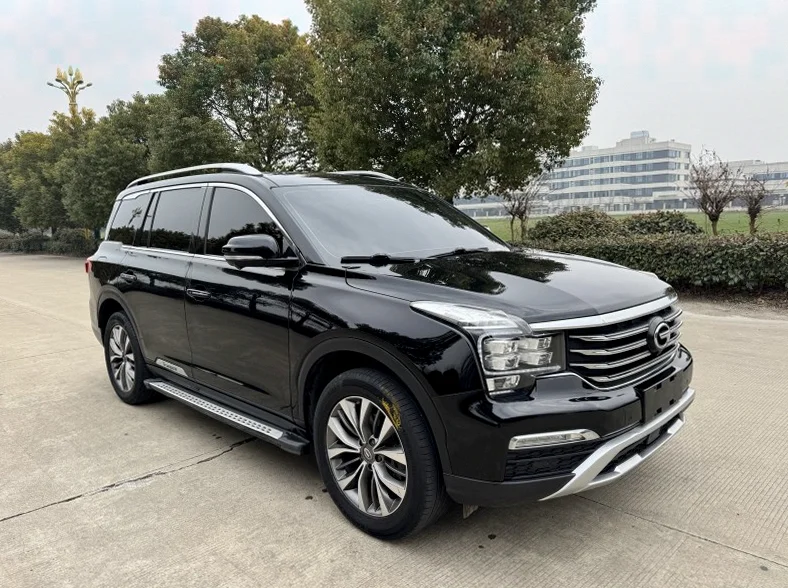 传祺GS8 正面外观三