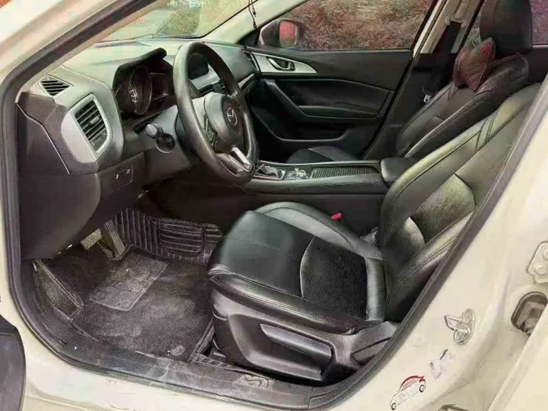 马自达昂克赛拉 后面外观三