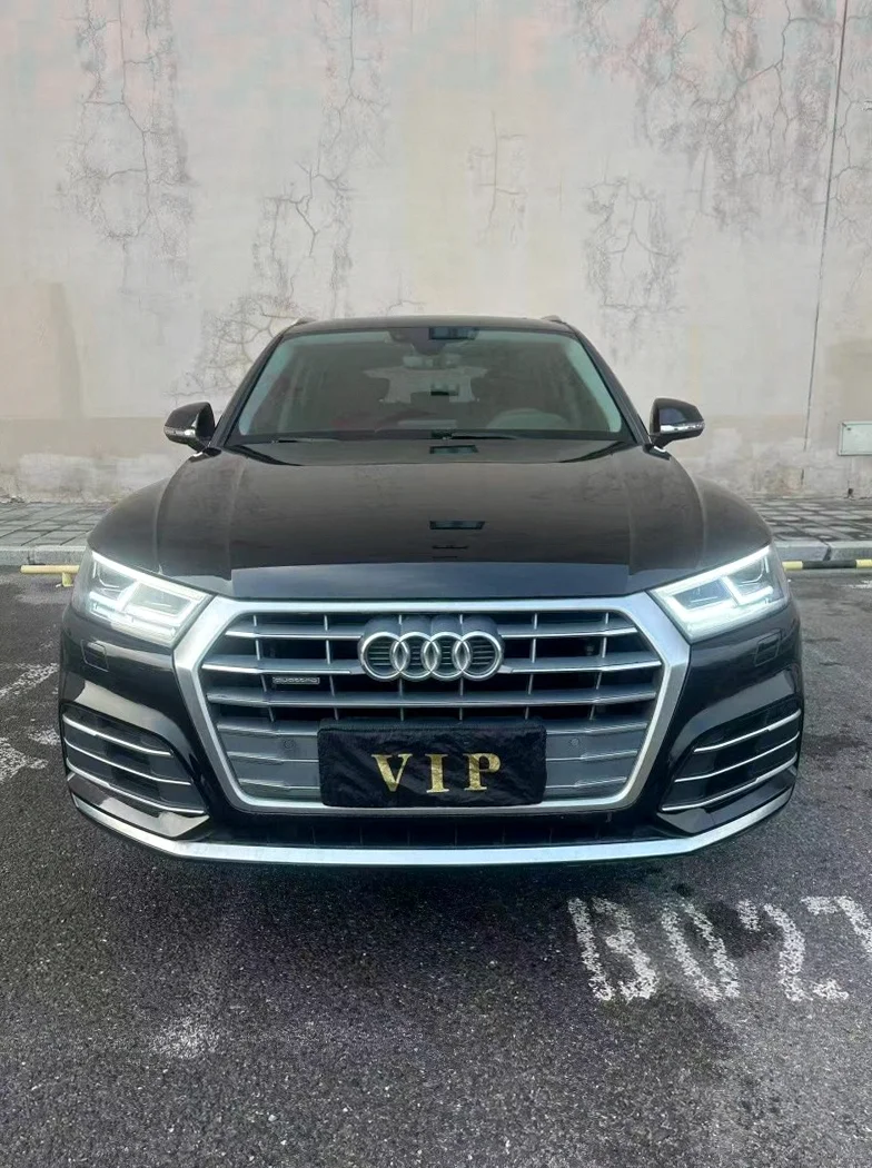 20年奥迪Q5L 2.0T四驱荣享时尚型