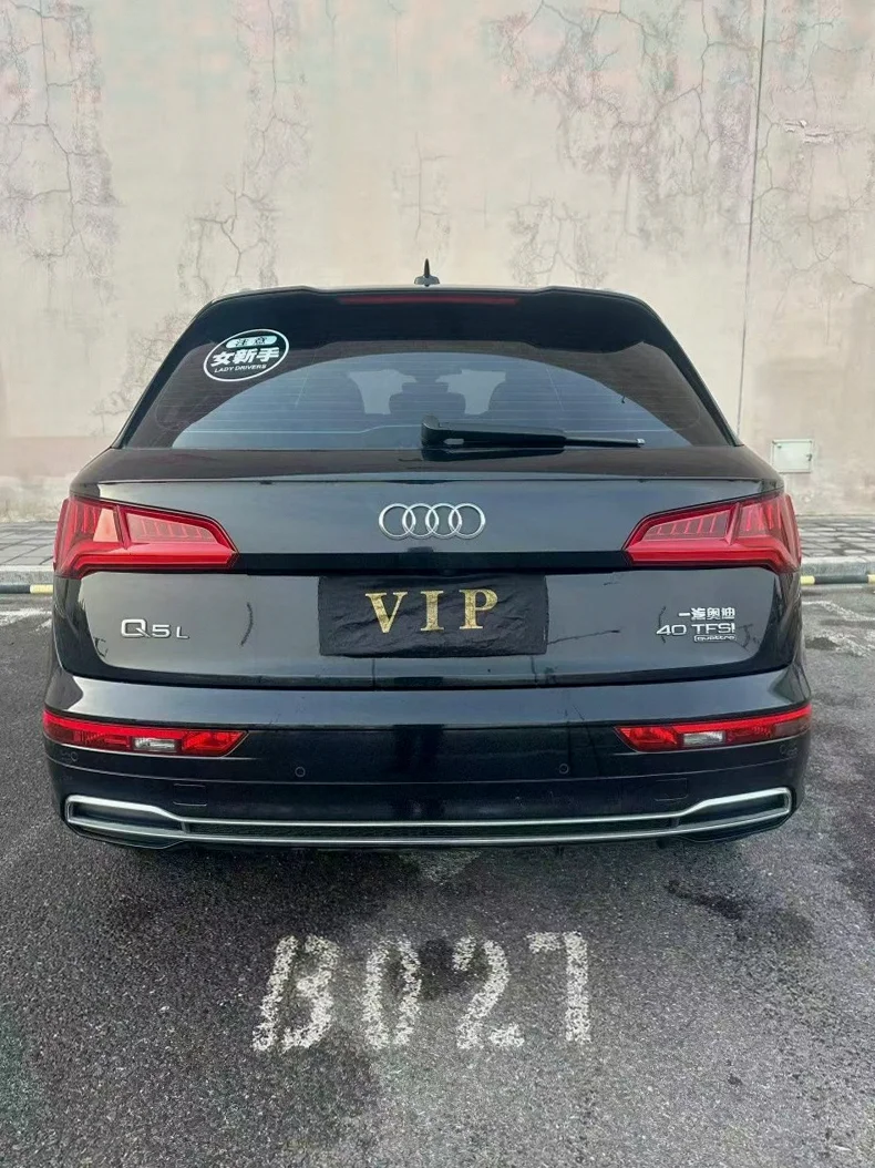 奥迪Q5 后面外观三