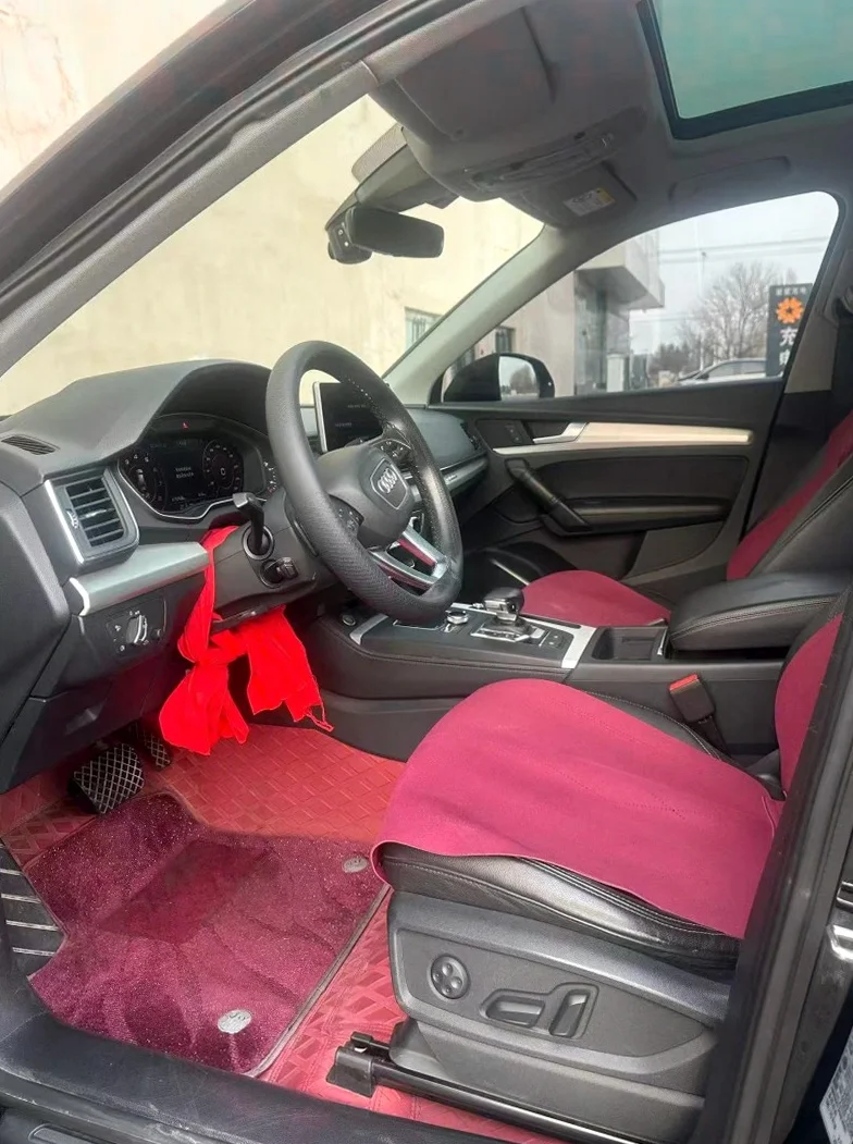 奥迪Q5 正面外观三