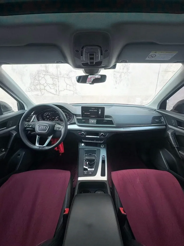 奥迪Q5 后面外观一