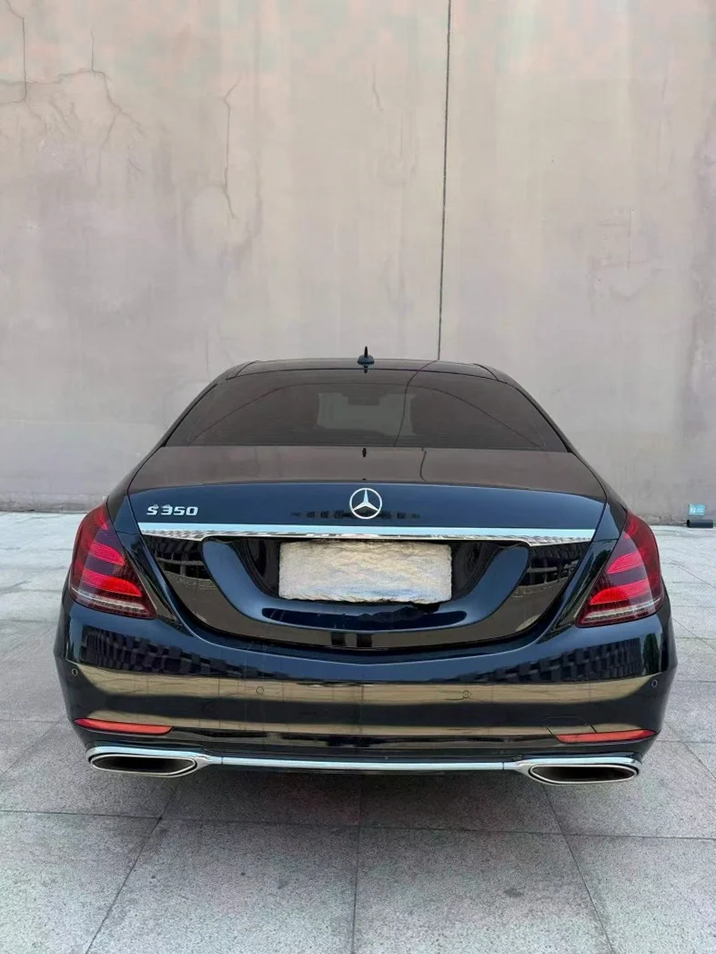 奔驰S 内饰前排