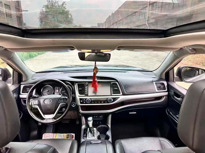 丰田汉兰达 后面外观三