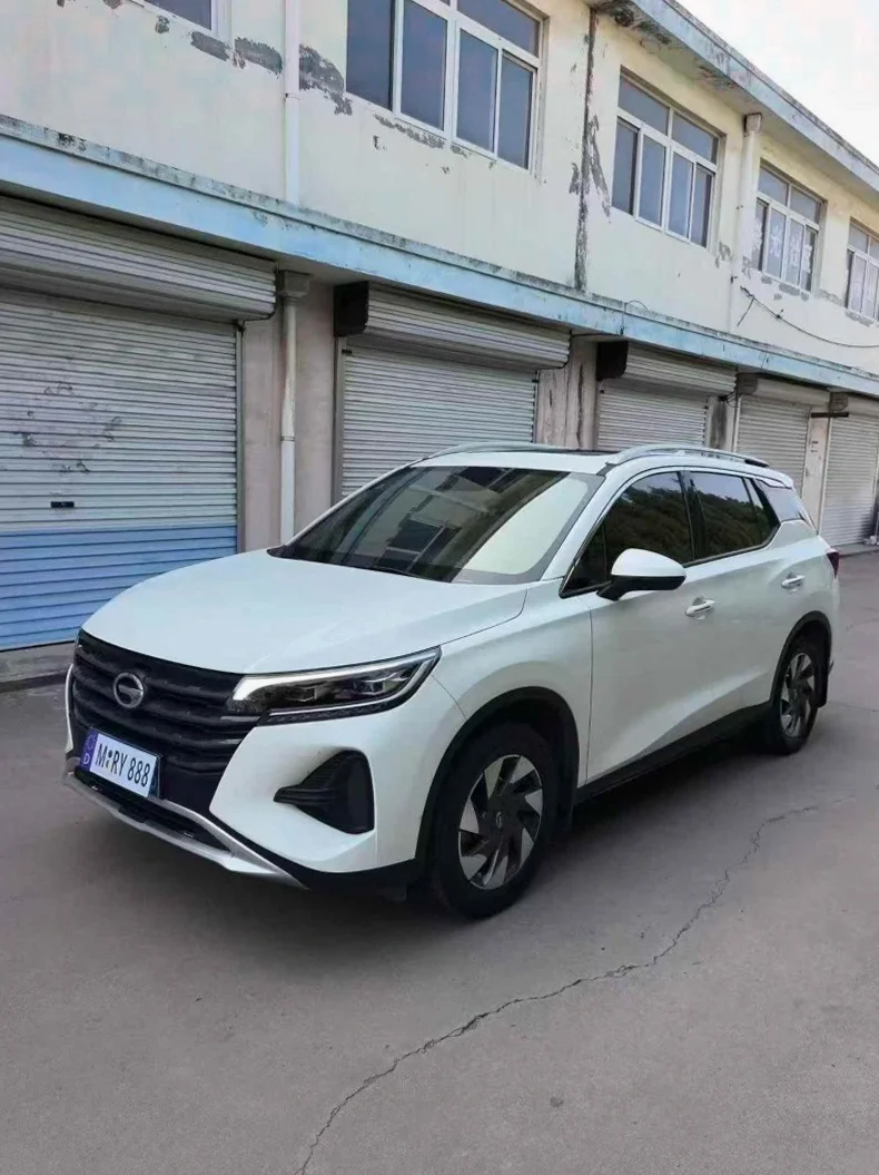 传祺GS4 正面外观三