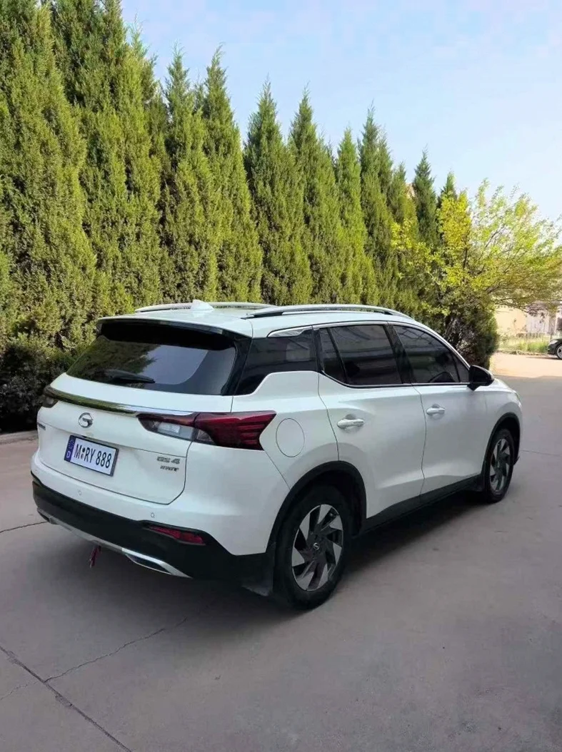 传祺GS4 内饰前排