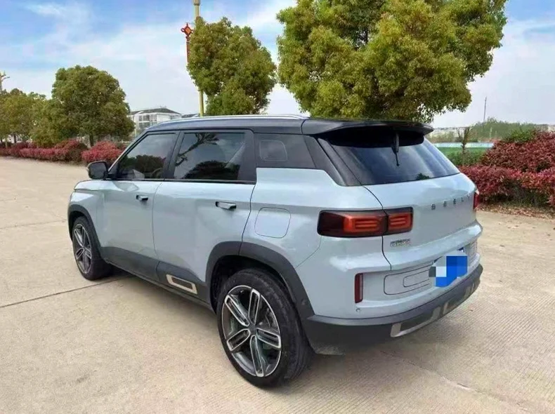 吉利icon 驾驶室