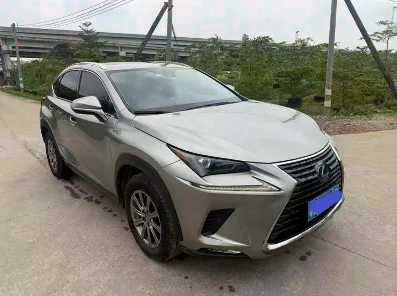 雷克萨斯NX 正面外观二