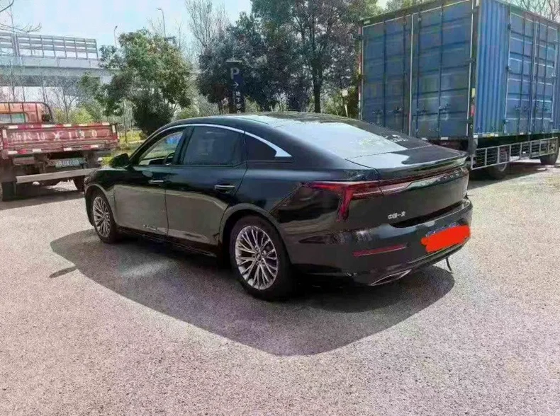 奔腾B70 内饰前排