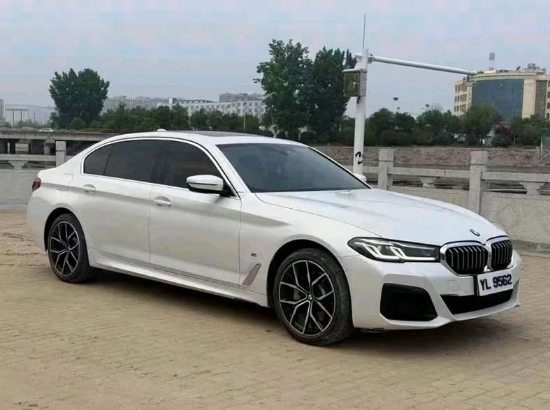 宝马5系 正面外观二