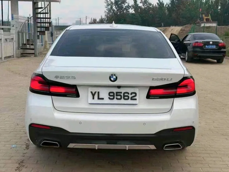 宝马5系 内饰后排