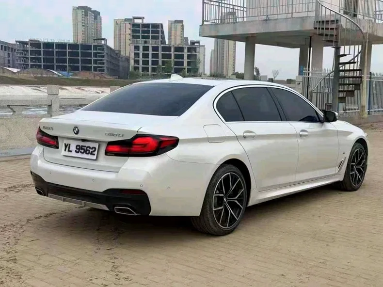 宝马5系 内饰前排