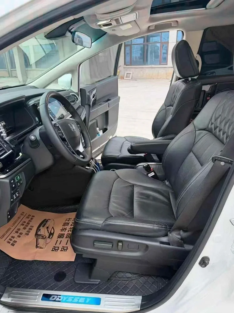 本田艾力绅 后面外观三