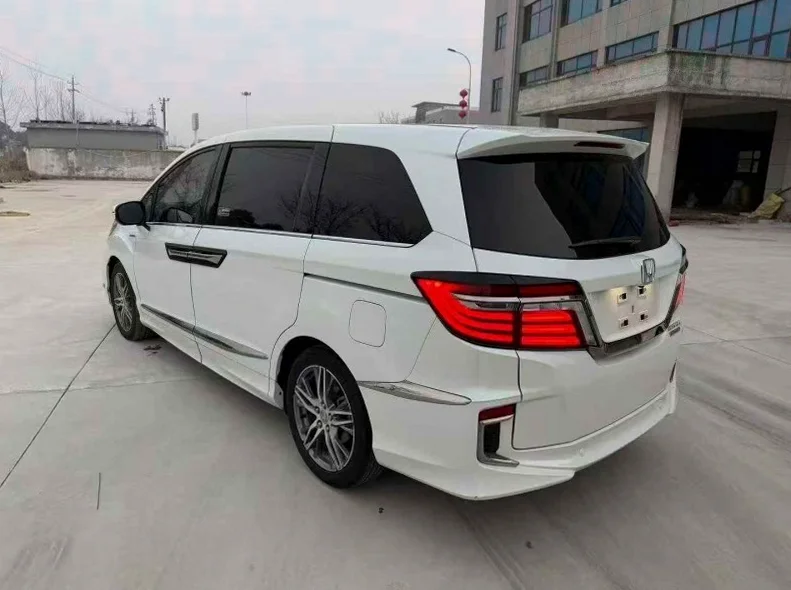 本田艾力绅 驾驶室