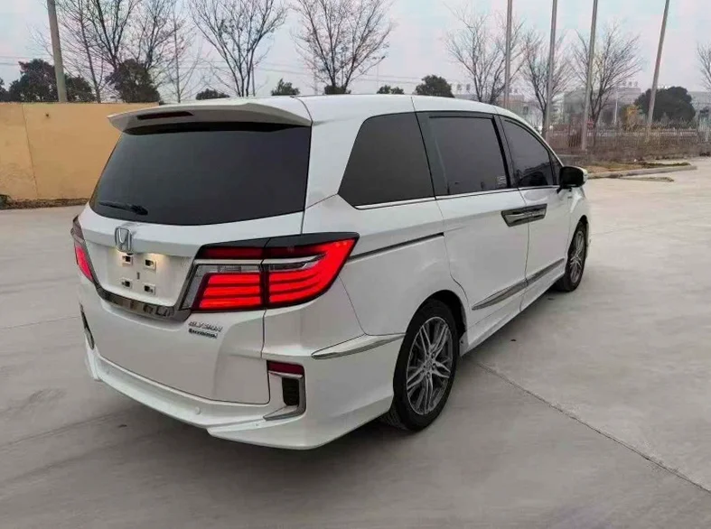 本田艾力绅 内饰后排