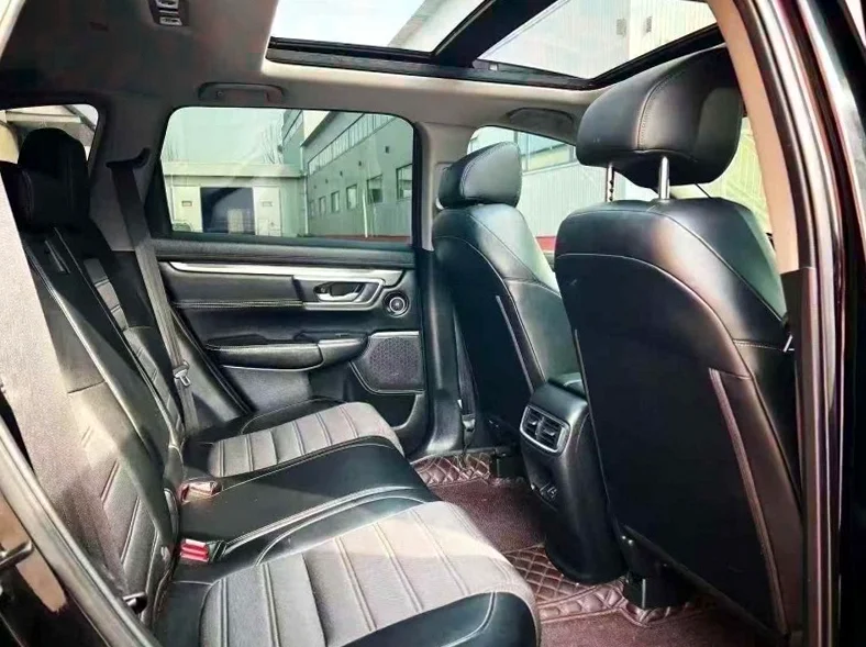 本田皓影 后面外观三