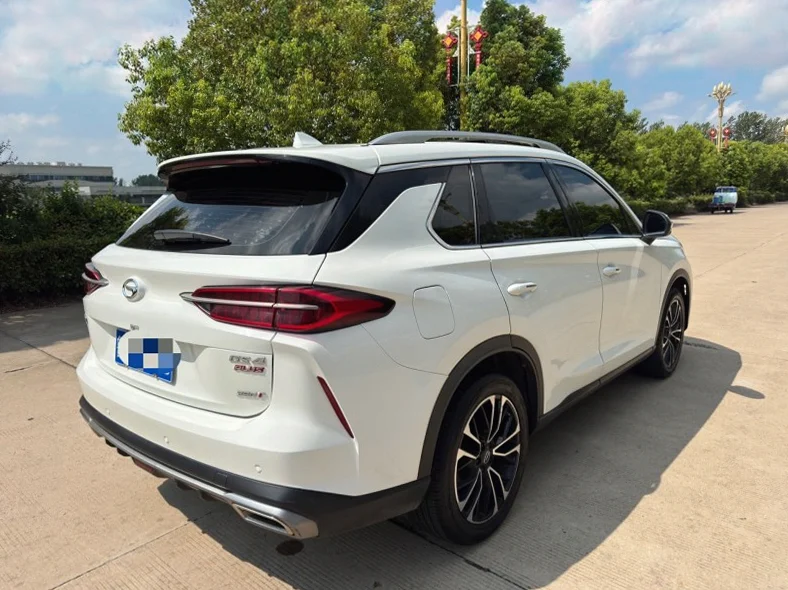 传祺GS4 后面外观一